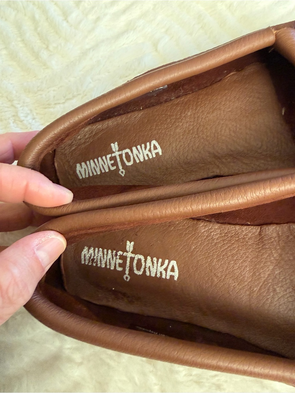 Minnetonka Women’s Deerskin Kilty Moccasins Driving Loafers. Worn Once. SZ 7. - Picture 7 of 7